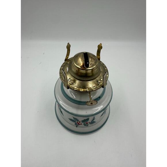 Vintage Lamplight Farm Christmas Holly Vintage Oil Lamp - 13 5/8" Tall - Picture 4 of 5